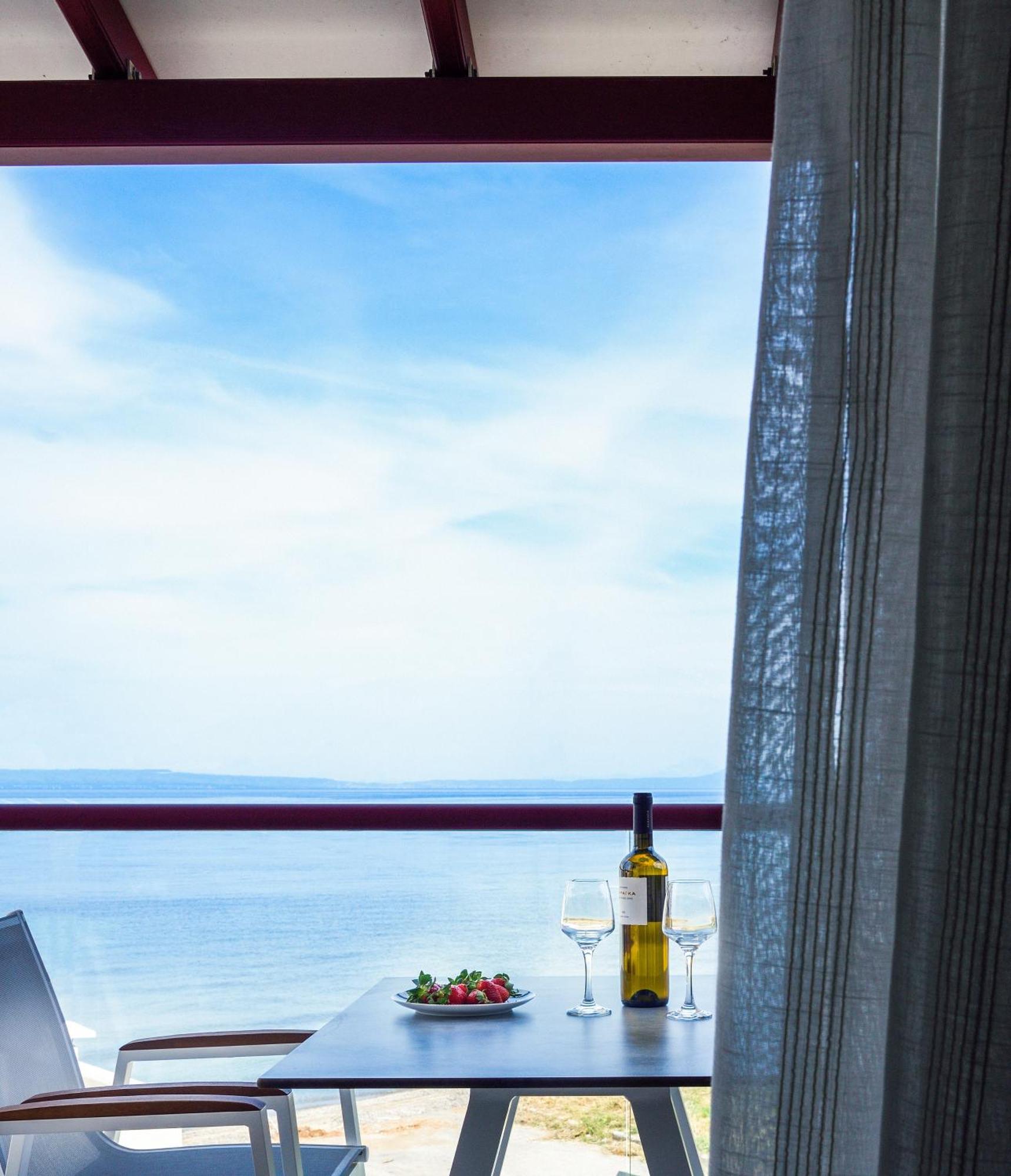 Elpiniki Luxury Rooms Неа-Потидеа Экстерьер фото